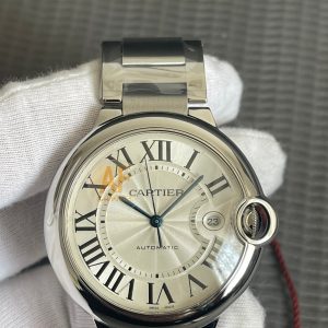 Alternative view of AF Quality! Natural Light Photography! Cartier Ballon Bleu 42mm Series. Large three-hand dial, 316L stainless steel bracelet, Seagull 2824 mechanical movement, 5-layer fish-eye sapphire crystal. Rounded and elegant, exuding noble charm.【Case】Watch dimensions: 42mm x 13mm. 316L stainless steel case meticulously polished by AF watchmakers, radiating brilliant luster!